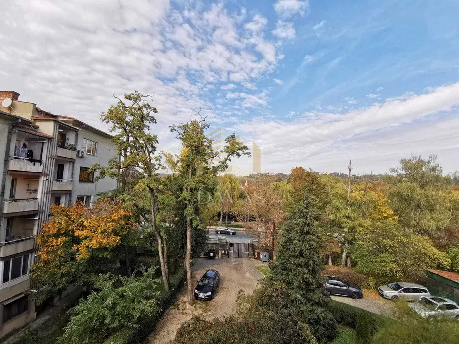 Apartament 3 camere decomandat + 2 parcări | Centru 