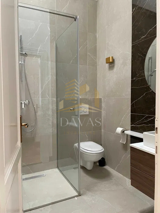 Apartament circular cu 4 camere | Centru | etajul 1