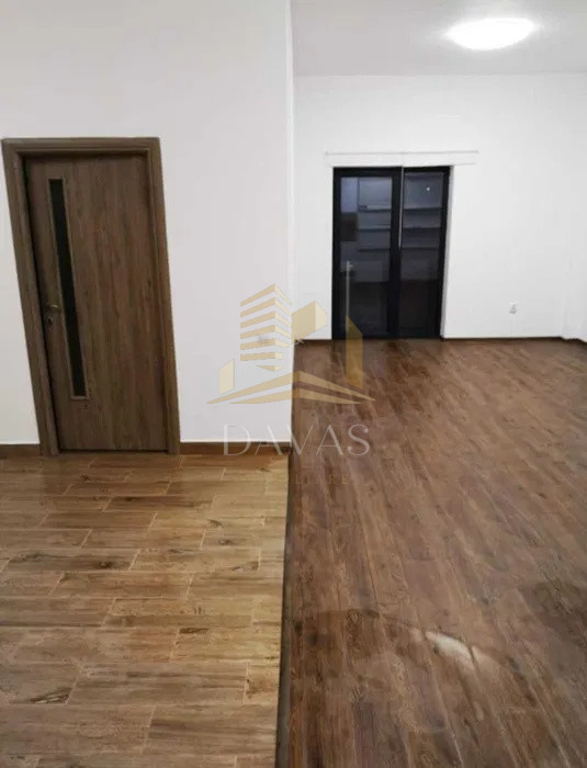 Spațiu comercial 74 mp de închiriat | 3 camere |  Parcare | Calea Turzii |