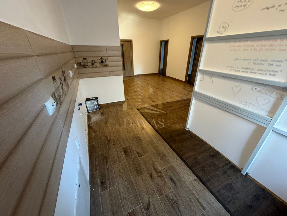 Spațiu comercial 74 mp de închiriat | 3 camere |  Parcare | Calea Turzii |