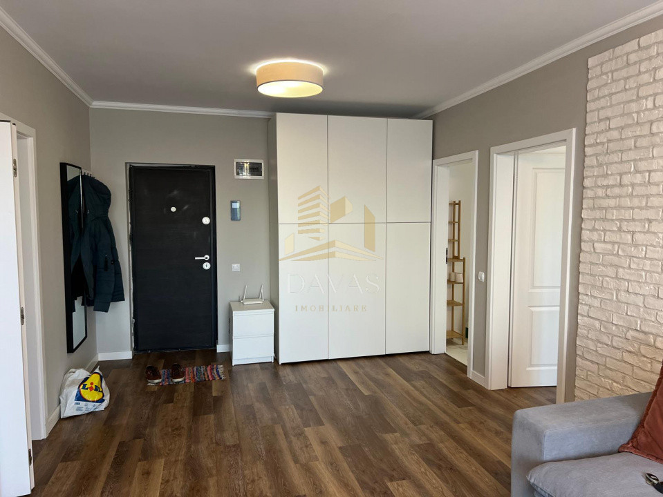 Apartament de 2 camere decomandat | Andrei Muresanu 