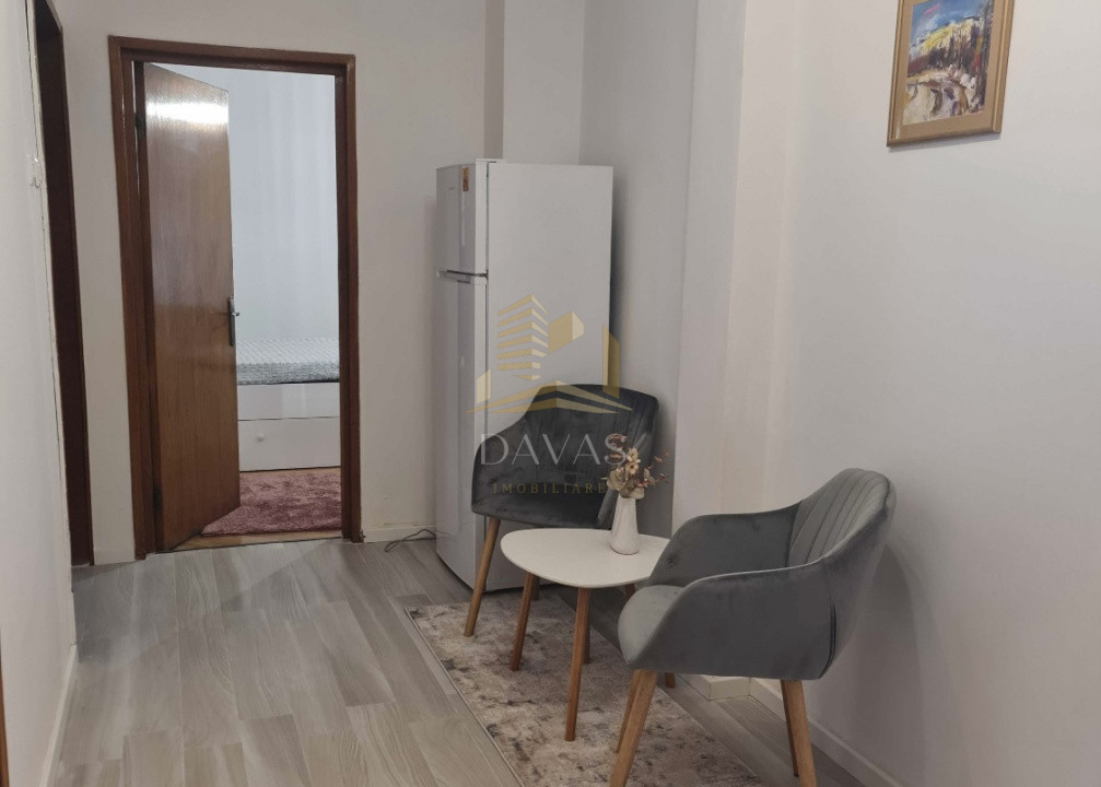 Apartament de 3 camere decomandat | Andrei Muresanu