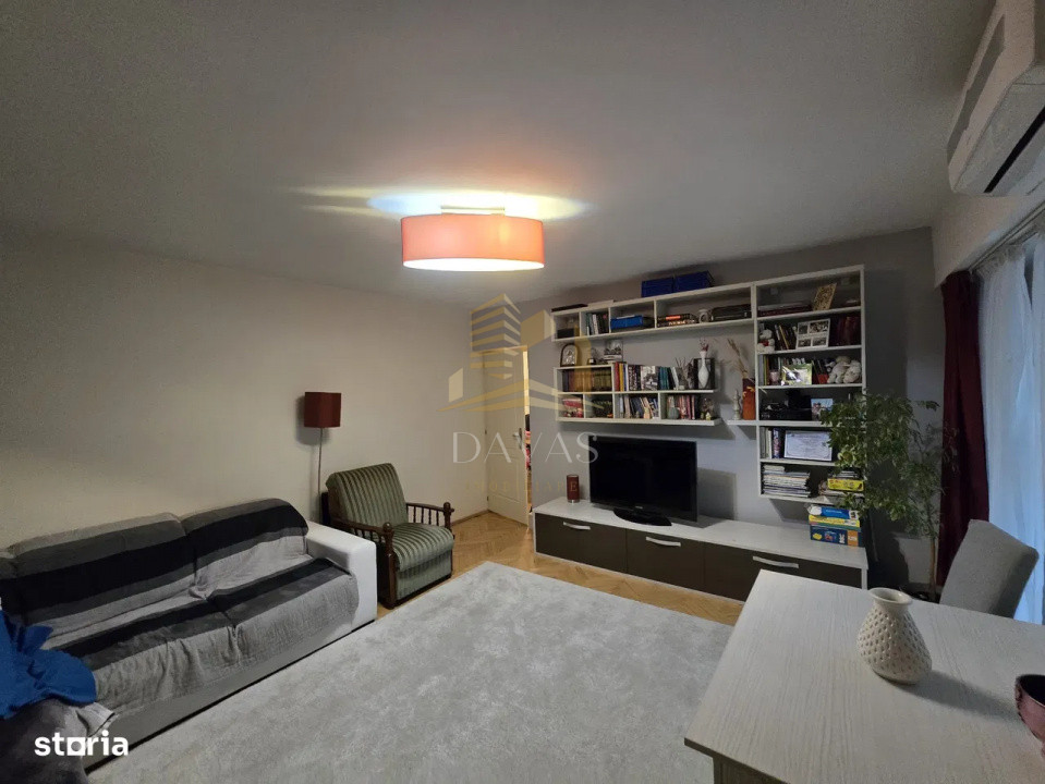 Apartament de închiriat cu 2 camere decomandat + Parcare | Iulius Mall