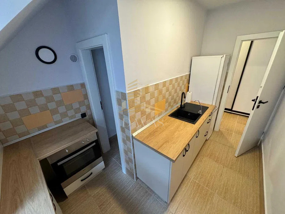 Apartament 3 camere semidecomandat |CENTRU | ULTRAFINISAT