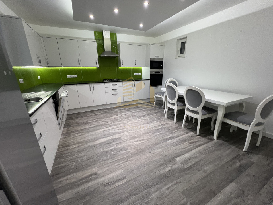 Casa cu finisaje moderne | Dambul Rotund | 6 camere