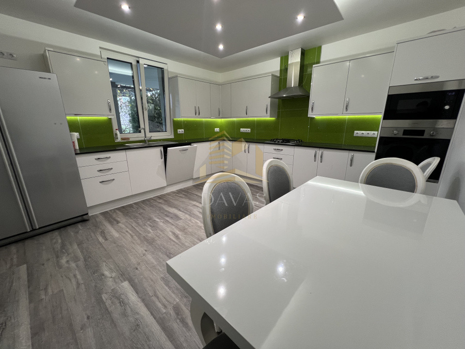 Casa cu finisaje moderne | Dambul Rotund | 6 camere