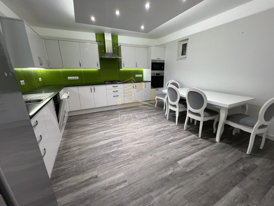 Casa cu finisaje moderne | Dambul Rotund | 6 camere