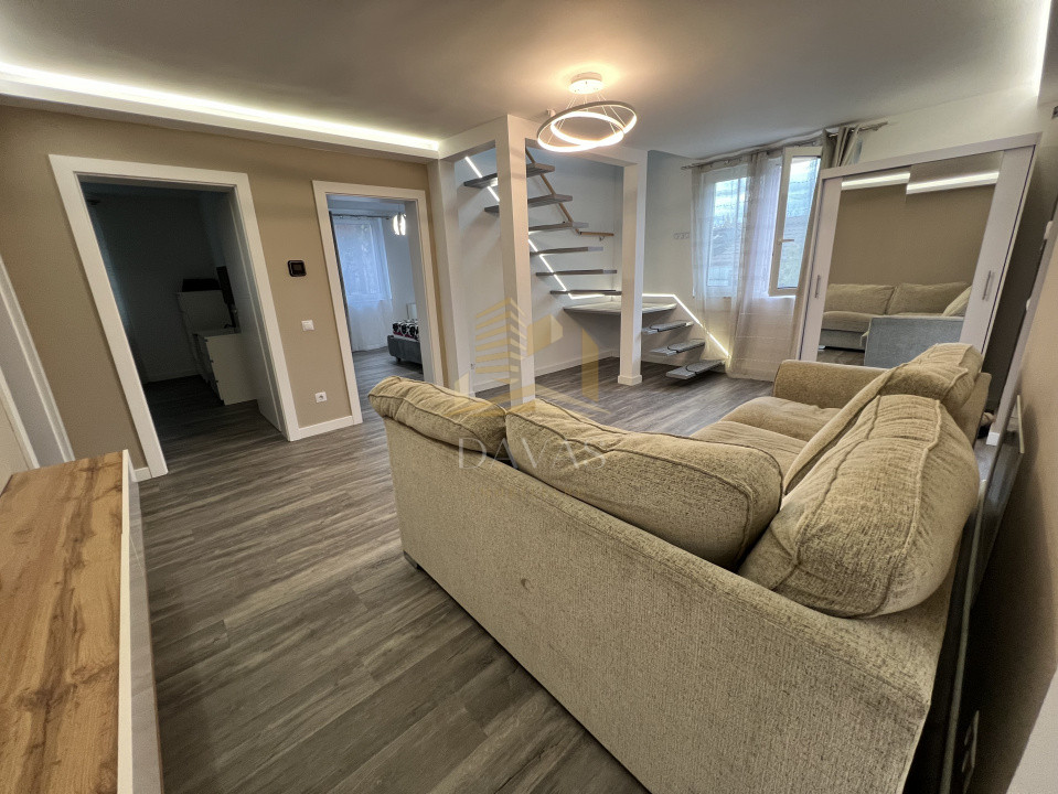 Casa cu finisaje moderne | Dambul Rotund | 6 camere