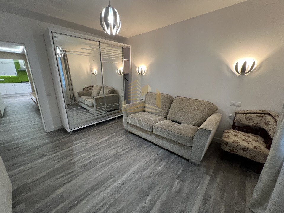 Casa cu finisaje moderne | Dambul Rotund | 6 camere