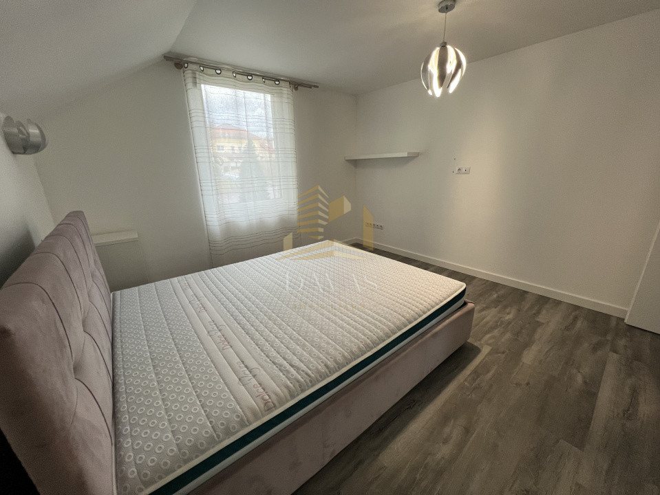 Casa cu finisaje moderne | Dambul Rotund | 6 camere