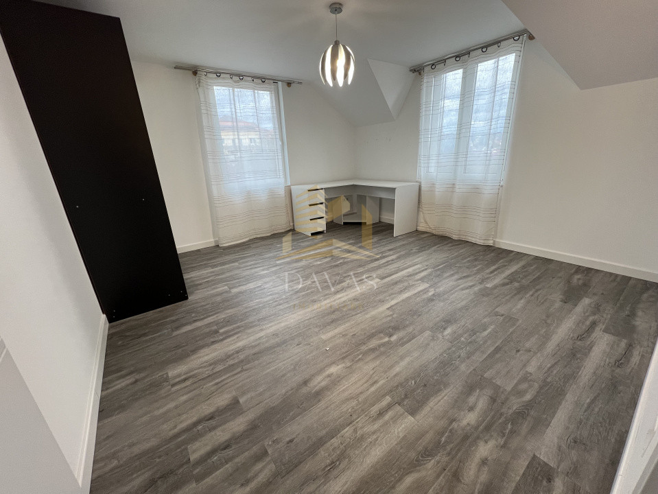 Casa cu finisaje moderne | Dambul Rotund | 6 camere