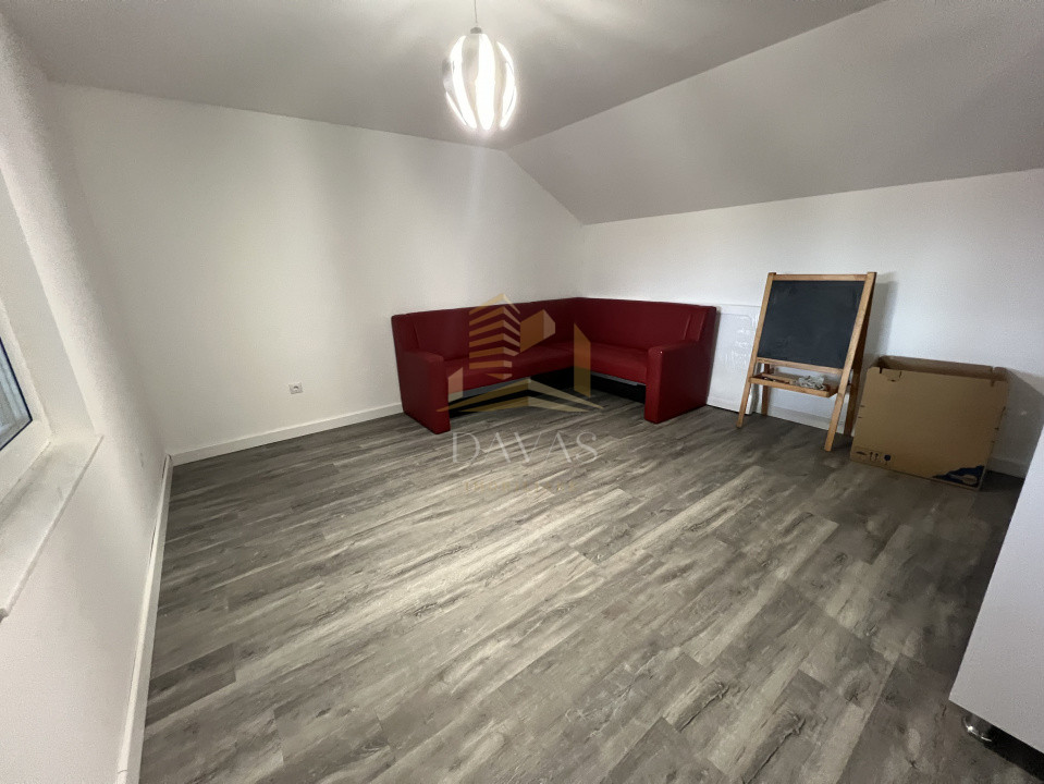 Casa cu finisaje moderne | Dambul Rotund | 6 camere