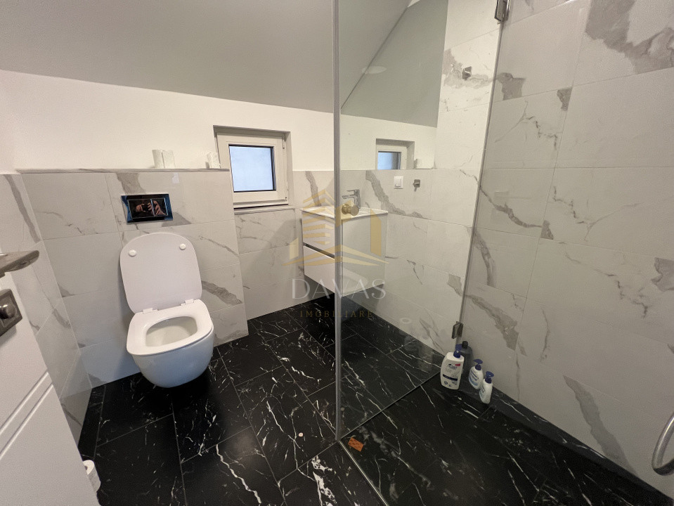 Casa cu finisaje moderne | Dambul Rotund | 6 camere