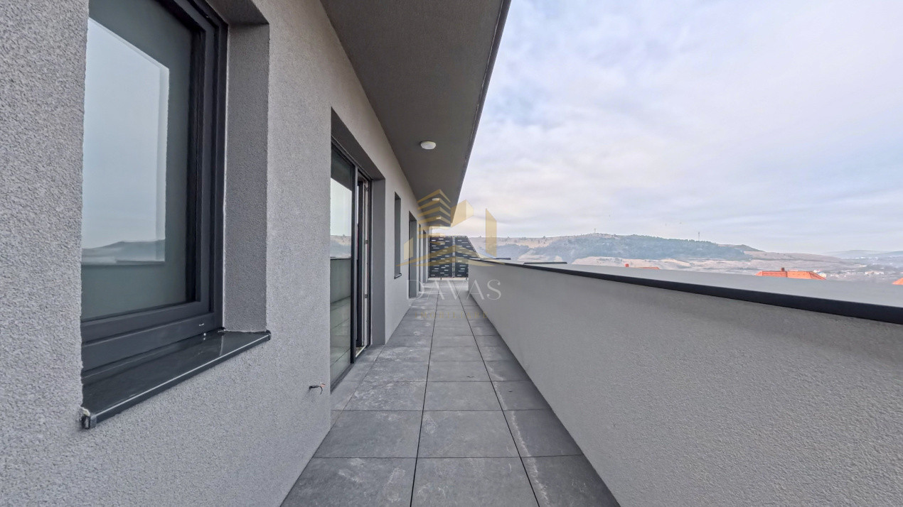 Penthouse de 3 camere semidecomandat - Parcare | Baciu 