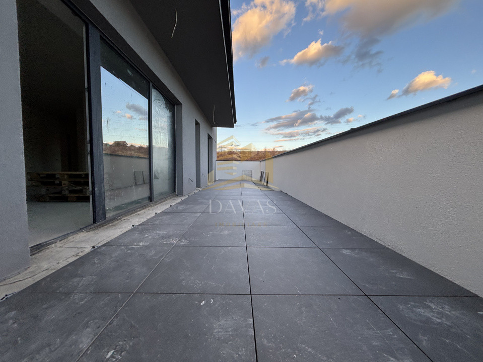 Penthouse de 3 camere semidecomandat - Parcare | Baciu 