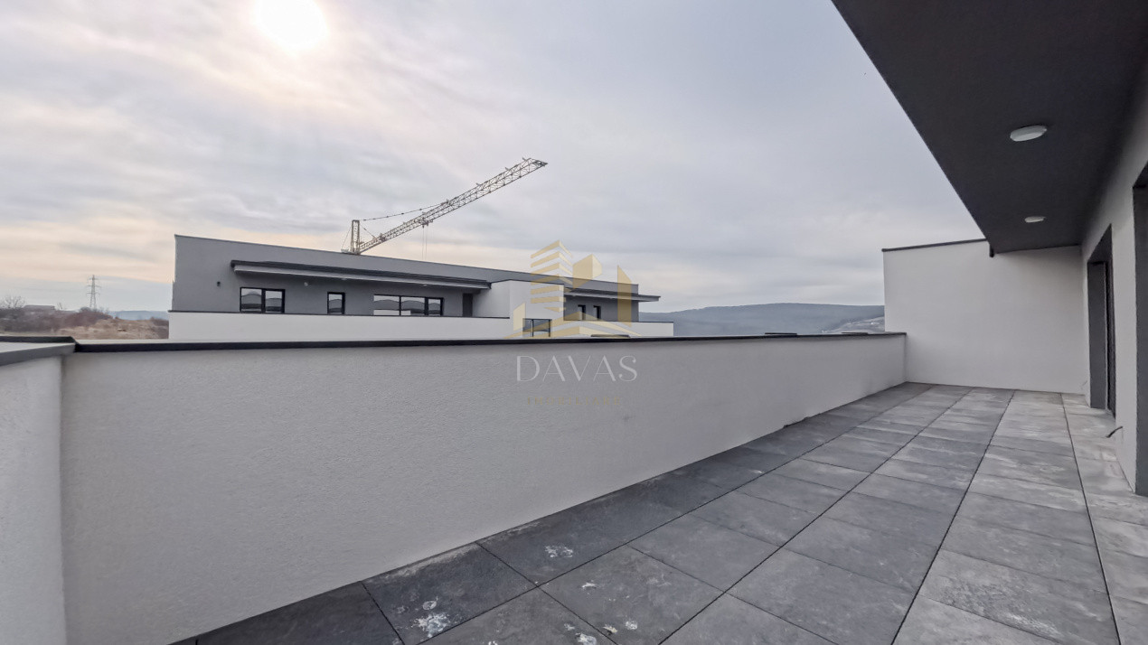 Penthouse de 3 camere semidecomandat - Parcare | Baciu 