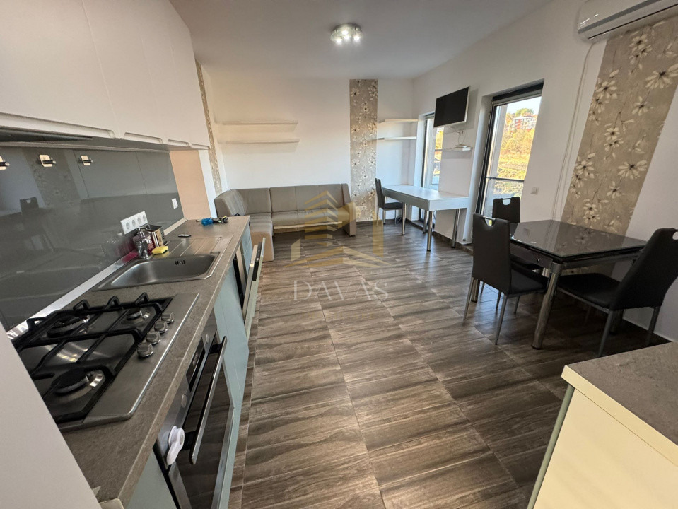 Apartament 3 camere semidecomandat | parcare inclusa | Borhanci - zona linistita