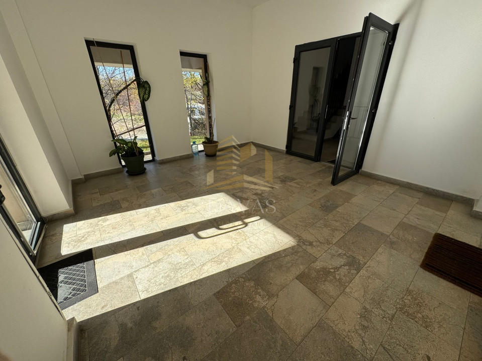 Spațiu comercial 74 mp de închiriat | 3 camere |  Parcare | Calea Turzii |