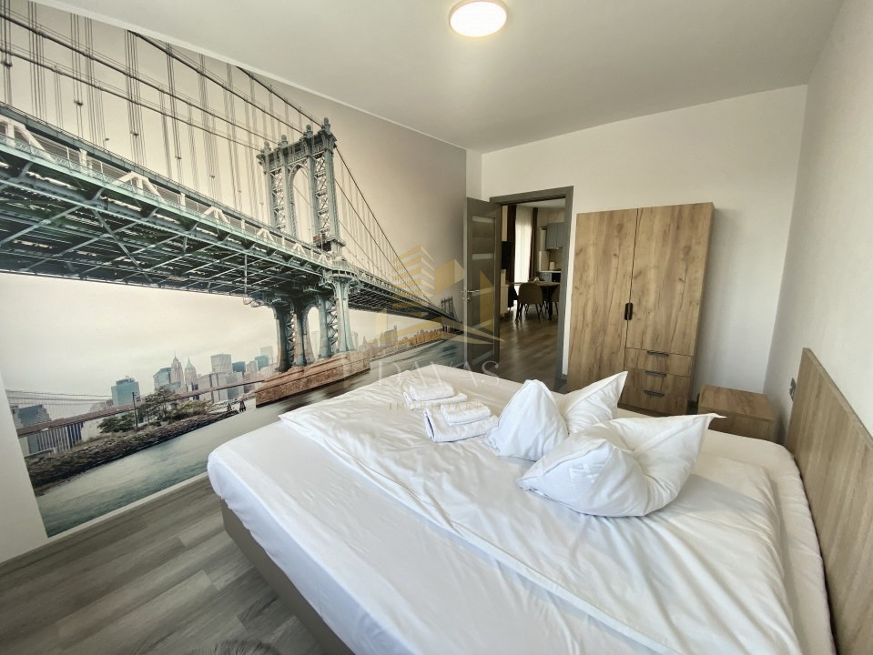 Apartament 3 camere semidecomandate| zona Vivo | Etaj intermediar | Parcare