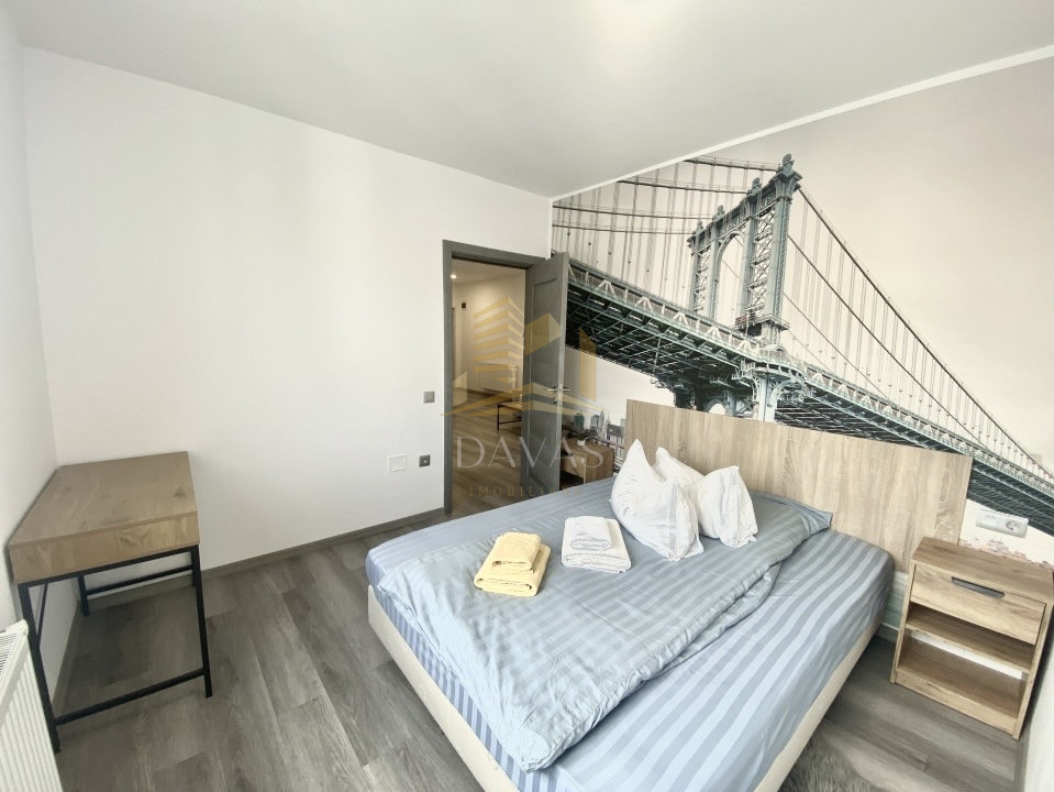 Apartament 3 camere semidecomandate| zona Vivo | Etaj intermediar | Parcare