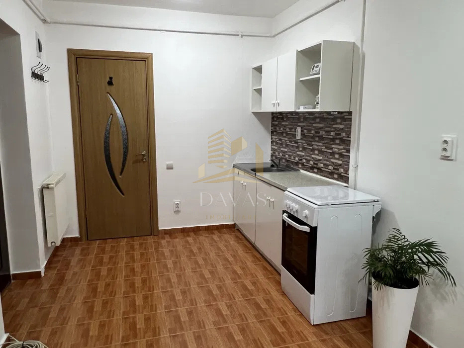 Apartament 2 camere semidecomandat + Parcare | Zorilor