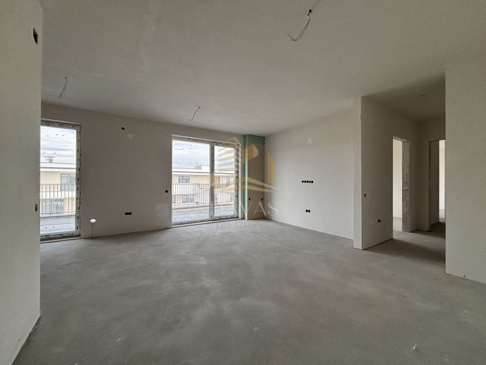 Penthouse de 3 camere semidecomandat | Florești 