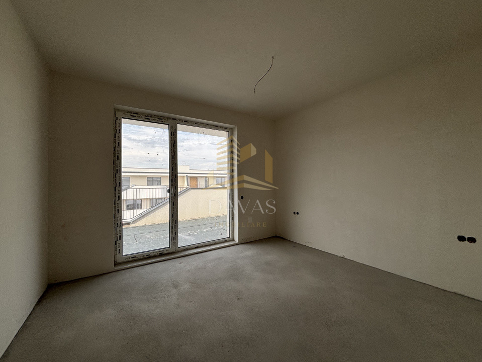 Penthouse de 3 camere semidecomandat | Florești 