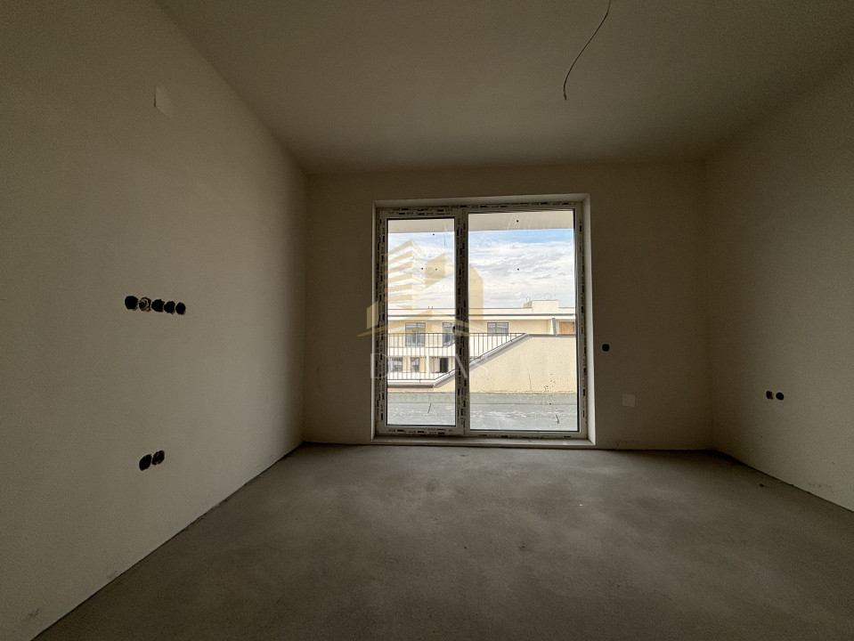 Penthouse de 3 camere semidecomandat | Florești 