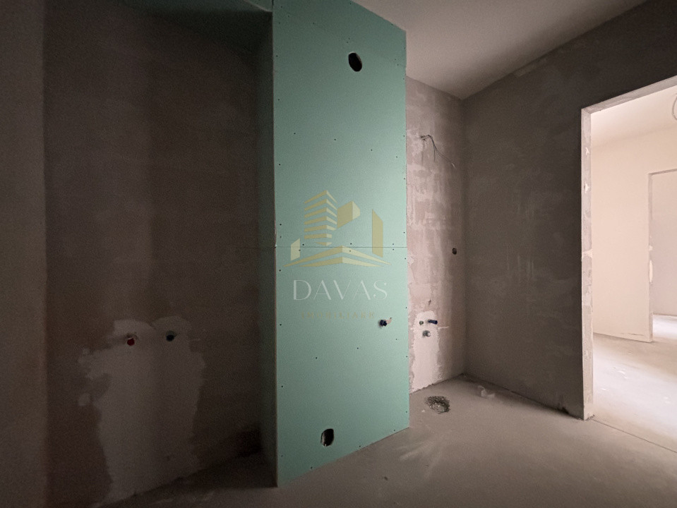 Penthouse de 3 camere semidecomandat | Florești 