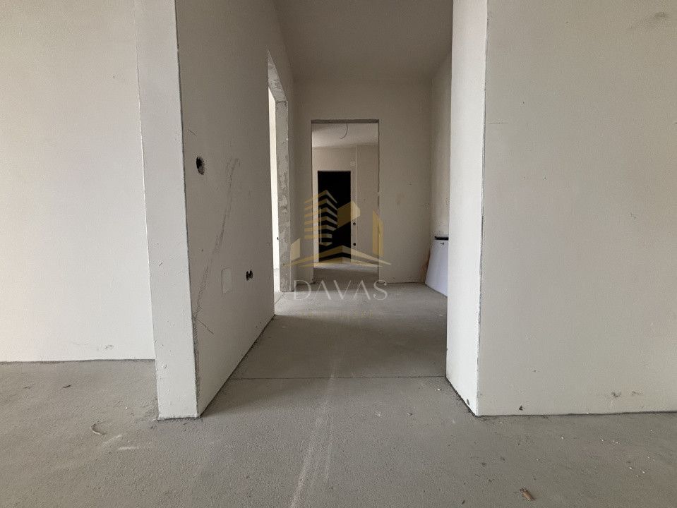 Penthouse de 3 camere semidecomandat | Florești 