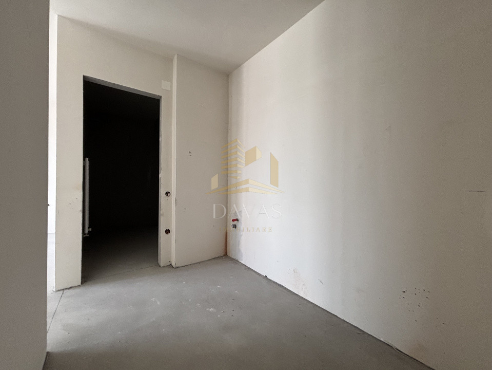 Penthouse de 3 camere semidecomandat | Florești 