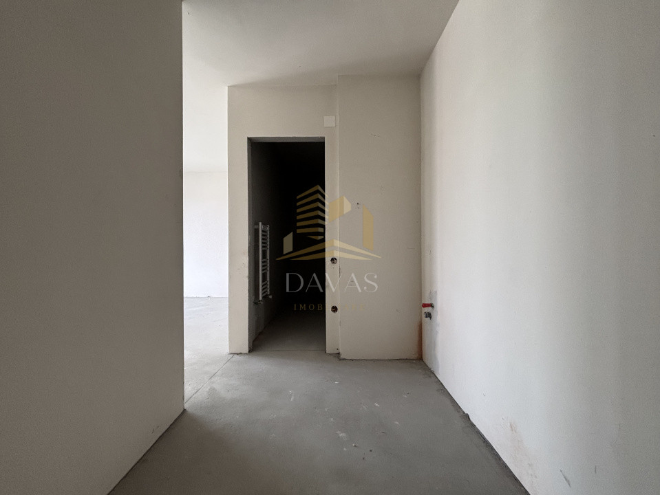 Penthouse de 3 camere semidecomandat | Florești 
