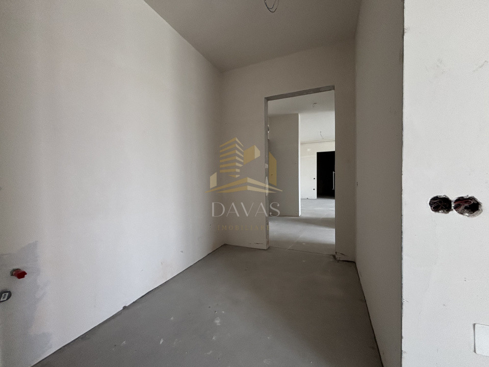 Penthouse de 3 camere semidecomandat | Florești 