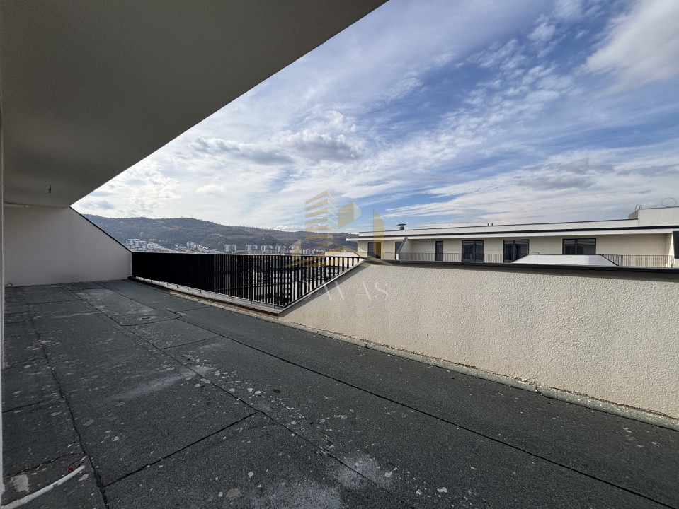 Penthouse de 3 camere semidecomandat | Florești 