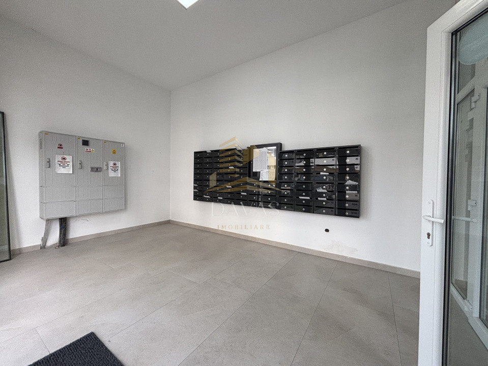 Penthouse de 3 camere semidecomandat | Florești 