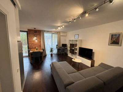 Apartament de 3 camere semidecomandat | Andrei Muresanu 