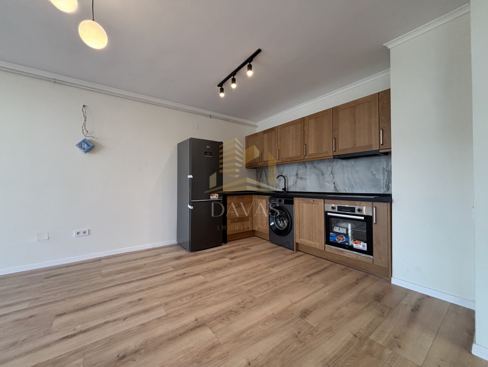 Apartament de 3 camere semidecomandat | Florești 