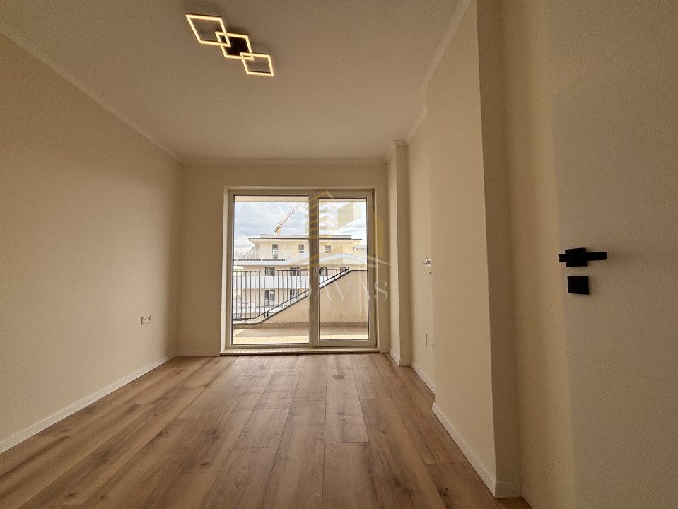 Apartament de 3 camere semidecomandat | Florești 