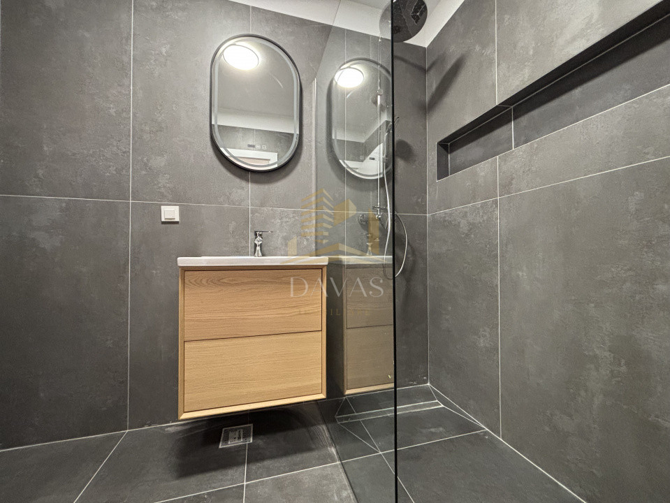 Apartament de 3 camere semidecomandat | Florești 