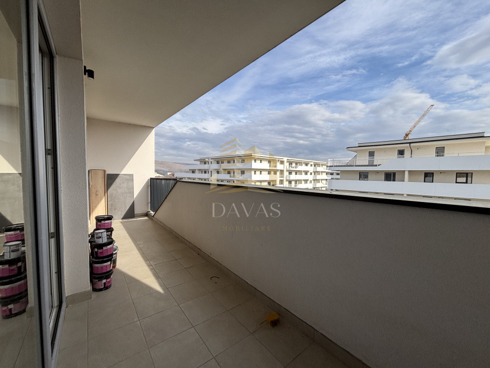 Apartament de 3 camere semidecomandat | Florești 