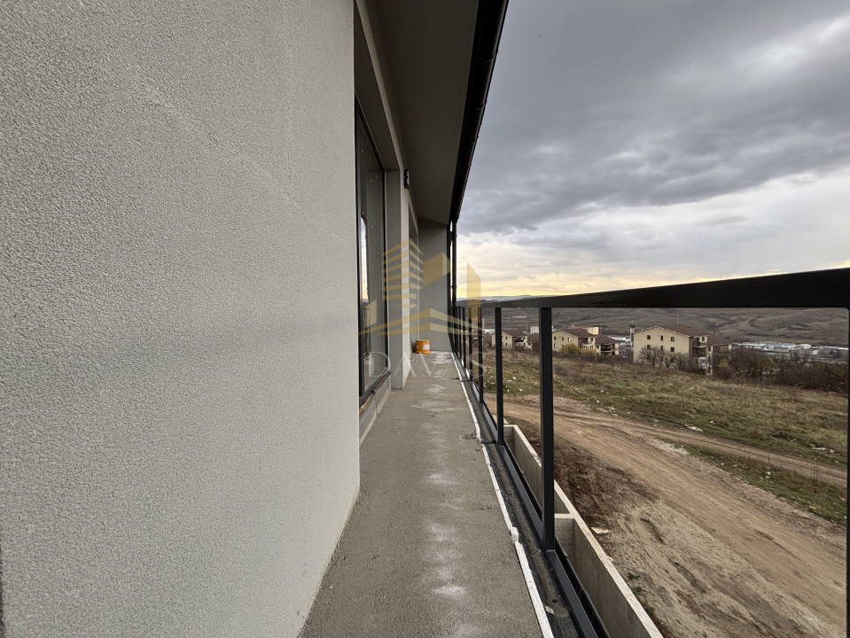 Apartament de 3 camere semidecomandat | Bloc nou Baciu 