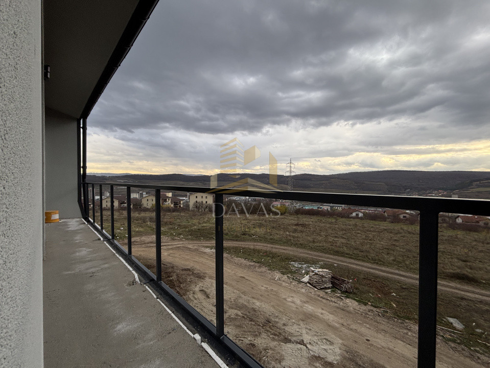 Apartament de 3 camere semidecomandat | Bloc nou Baciu 