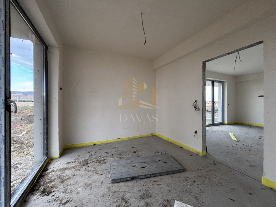 Apartament de 3 camere semidecomandat | Bloc nou Baciu 