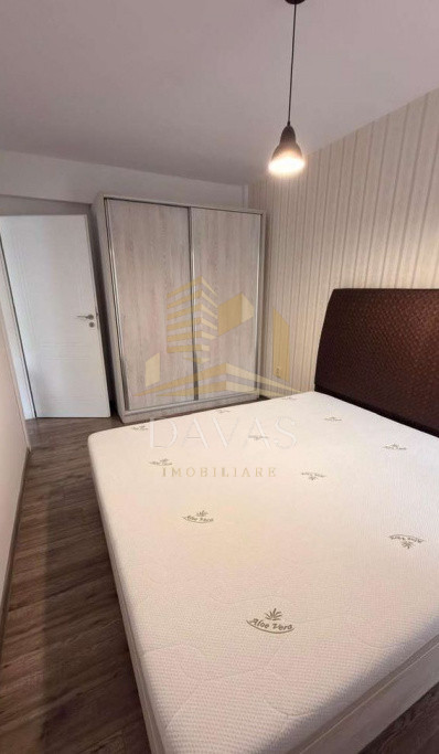 Apartament 3 camere semidecomandat + Parcare | Grigorescu 