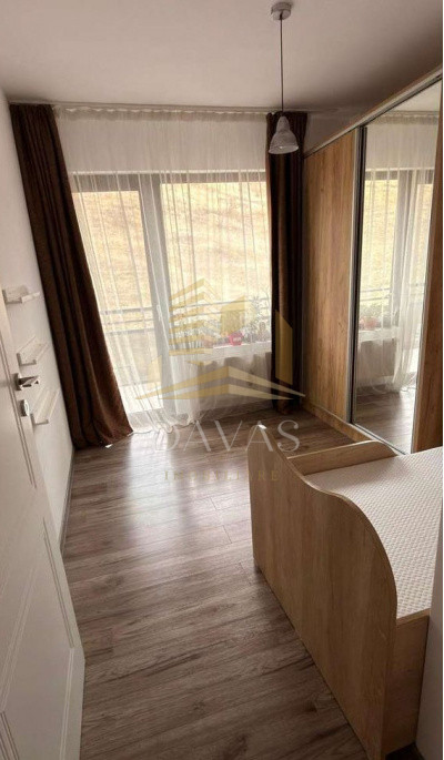 Apartament 3 camere semidecomandat + Parcare | Grigorescu 