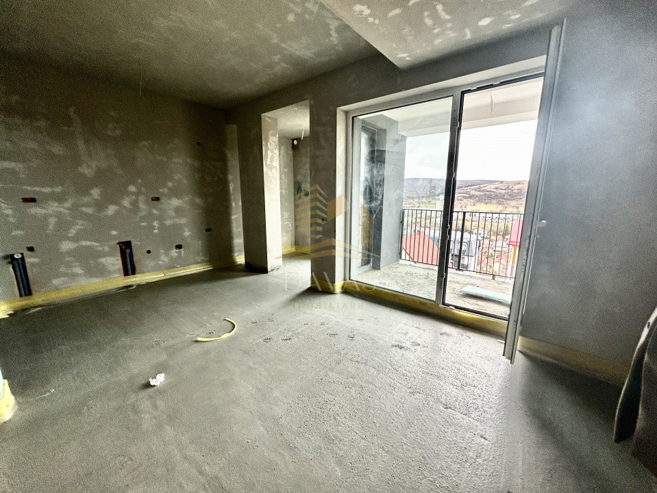 Apartament 3 camere semidecomandat | Baciu | Se preda finisat premium