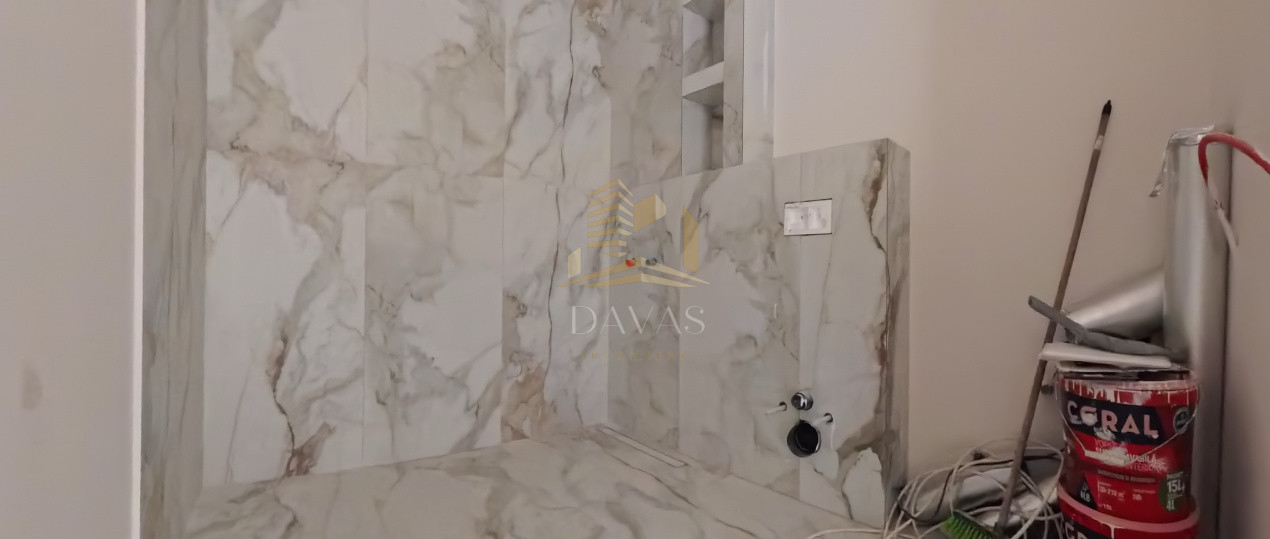 Apartament 3 camere semidecomandat | Baciu | Se preda finisat premium