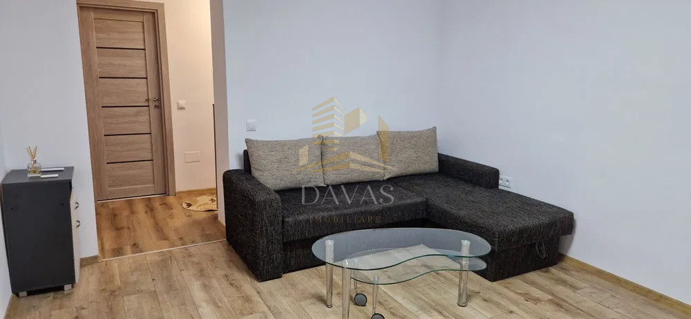 Apartament cu 3 camere | Renovat complet | zona centrala