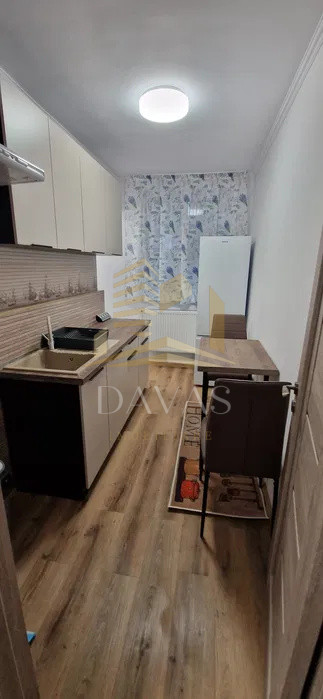 Apartament cu 3 camere | Renovat complet | zona centrala