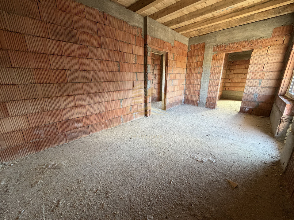 Duplex semifinisat de vanzare | Dambul Rotund | Certificat NZEB